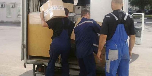 Boxes for relocation