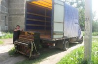 Transport Of Furniture